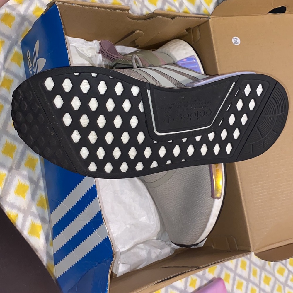 Nmd _r1 Women’s Size 10 - image 2